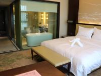 海东国际酒店 - 豪华大床房