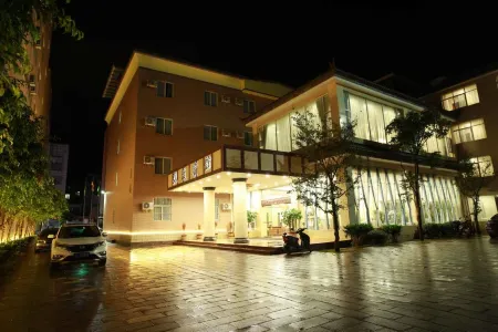 Mi Du Hotel Отели рядом с достопримечательностью «Xiaohetangshui Sceneic Area»