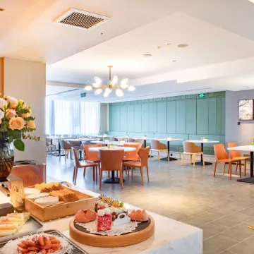 Jining Jianshe Road  Lingxiu City Plaza  Atour   Hotel