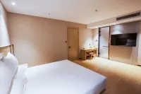 Xingchen Hotel (Gongyi Songling Park) - 3-Star