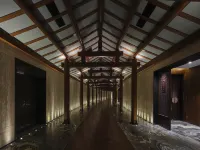 Starview Mansion Hotels near Mt. Shijing Park