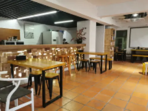 Gulangyu Heitan Hostel （Longtou Road Commercial Street Branch）