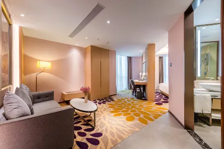 Lavande Hotel (Foshan Longjiang Center) Отели рядом с достопримечательностью «Haishou Island»