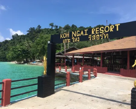 Koh Ngai Resort Hotels in Koh Ngai