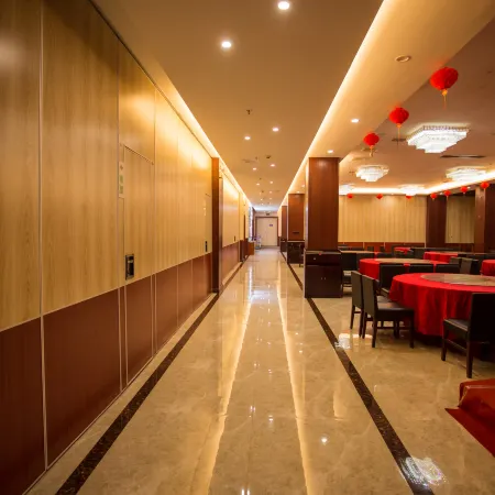 VX Hotel (Liyang Chengdong Building Material Market)