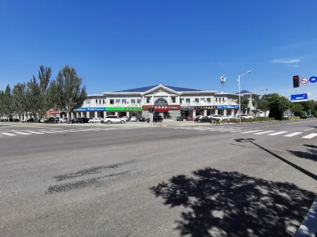 Home Inn Neo (Ordos Kangbashi Funan Street Genghis Khan Plaza Branch) Отели рядом с достопримечательностью «Mengguxiangqi Square»