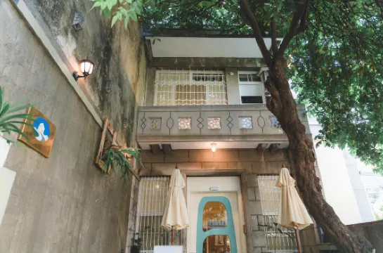 A SHIN TAINAN HOSTEL