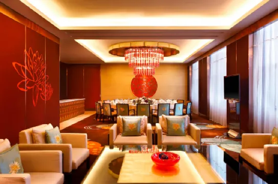 Four Points by Sheraton Luohe