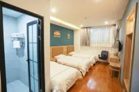 Qingting Hotel (Peking University Hospital Beihai North Subway Station) Hotels near Shichahai Rink