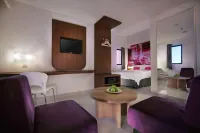 Favehotel PGC Cililitan Hotels near Cijantung Gate Park
