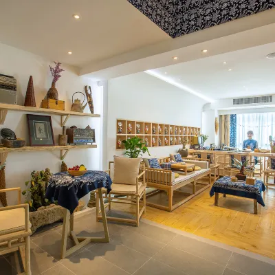 Doge Qiandu Four Seasons B&B (Guiyang Century City) Các khách sạn gần Đường Gaicha