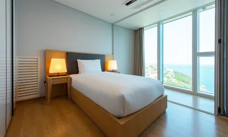 Lct Residence