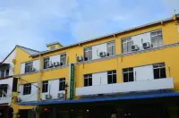 Hotel Sarina