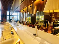 โรงแรมบ่อน้ำพุร้อนเฮงด้า เวนิส ไฟว์คันทรีส์ - ที่มีบาร์