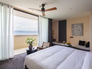 Cliff • Sea View | Elephant Study • Black Truffle Design Vacation Stay