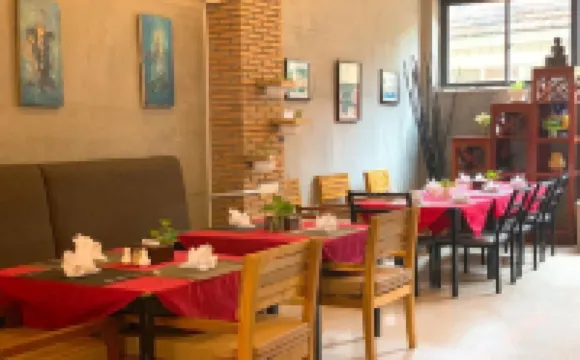 Best Central Point Hotel