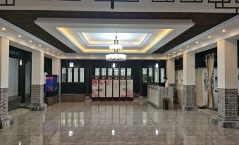 Wuhu Langting Guanlan Hotel (Fangte Amusement Park Jiuz Ancient Town)