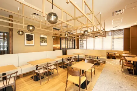 karaksa hotel grande Shin-Osaka Tower Отели рядом со станцией Mikuni Railway Station