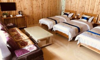 Wuyuan Shicheng Maple Viewing Homestay (Shicheng Red Maple Leaf Scenic Area)