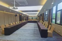 Royal Palace Hotel(Yangtze River Night City Store) Hotels in Ma'anshan