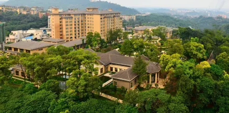 Zigong Tanmulin Hotel Отели рядом с достопримечательностью «Zigong Colored Lantern Park»