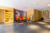 Wanbo Hotel (Xining Mojia Street & Daxin Street Night Market Branch)