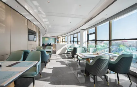 EGREEN HOTEL  (Yiwu International Trade City) Отели рядом с достопримечательностью «Qiyi Agriculture Ecological Garden»