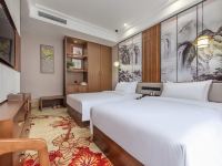 中海国展酒店(成都东郊记忆店) - 豪华双床房