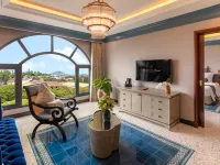 Silk Path Grand Hue Hotel Отели рядом с достопримечательностью «Сигнальная Башня»
