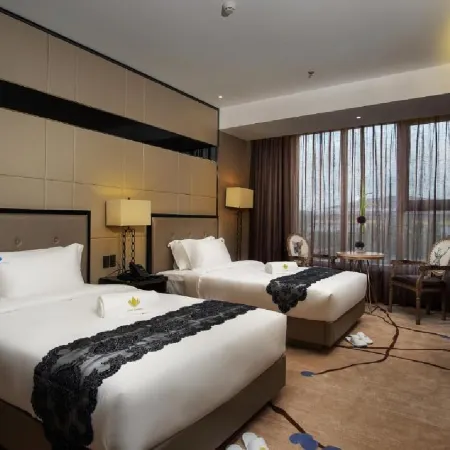 Lotus Blu Hotel