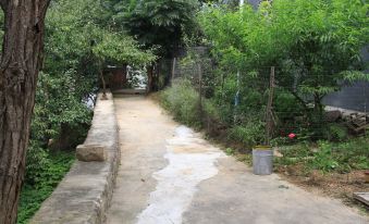 Beijing Lishushan Farmyard