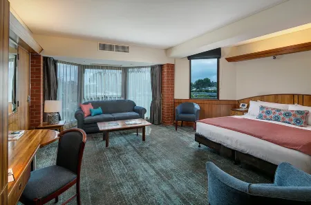 Arkaba Hotel Отели в г. Фуллартон