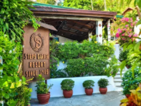 สเตปส์ การ์เด้นรีสอร์ท โรงแรมในเปอร์โตกาเลรา