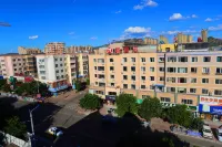 Lingyuan passenger station of Pai Hotel Hotels near Zhongbai Business Mansion