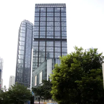 Hill Hotel (Chongqing Jiefangbei Hongyadong Branch) Отели рядом с достопримечательностью «Jiefangbei Pedestrian Street»