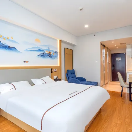 Wanxiang Mingjia Hotel (Jinan Olympic Sports Center Wanxiangcheng) Отели рядом с достопримечательностью «Музей провинции Шаньдун»