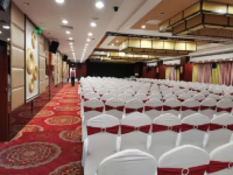 Borrman Jinhuangguan Hotel (Liuzhou Five Star Pedestrian Street) Hotels in Liuzhou