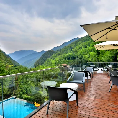 Stream in Cloud Resort Hotel Hotels near Donglingcun