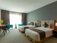 Muong Thanh Luxury Vien Trieu Nha Trang Hotels near i resort