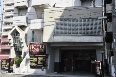 renewal Hotel in zona Chocolabo