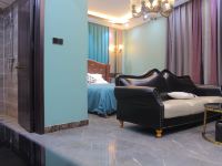潍坊尼斯艺术酒店 - 轻奢古典大床房