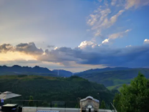 織金蠟家拾舍客棧 鄰近織金洞國家重點風景名勝區-小天坑的酒店