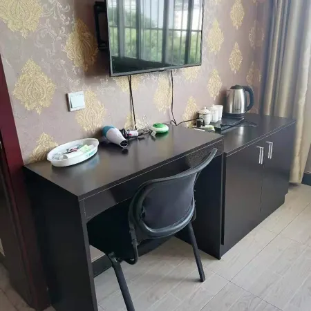 Huize Wangjianghong Business Hotel