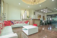 Lusian Hostel Hotels in Nantou