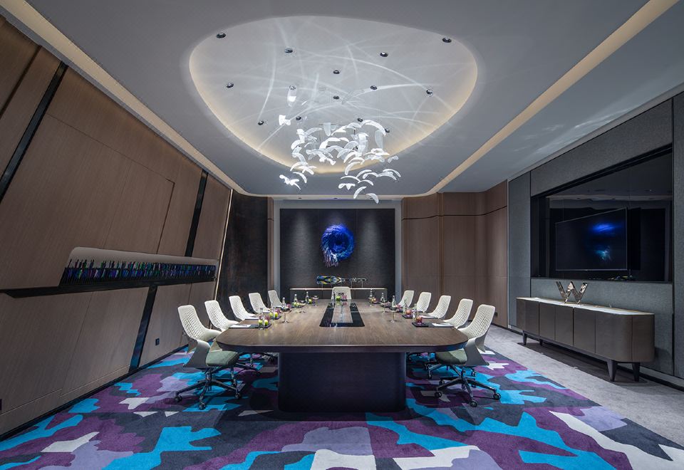 청두 W 호텔의 세련된 내부 디자인