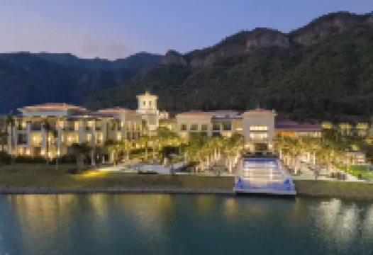 Springwoods Club Palm Tree Hotel