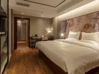 榮興瑞美精品飯店（瀋陽七號街地鐵站店） 四好街附近的飯店