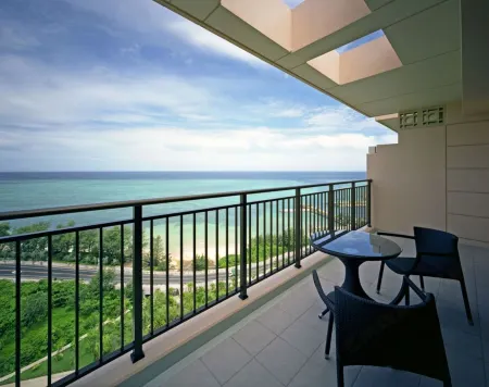 Kafuu Resort Fuchaku Condo Hotel