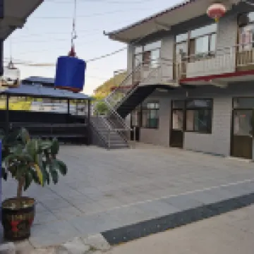 淶源白石山潤現農家院