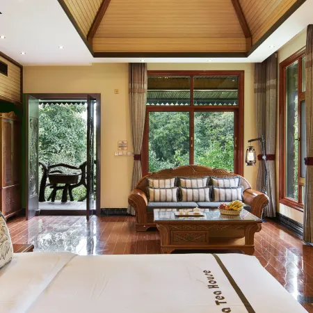 Xishuangbanna Menghai Cloudside Mountain Villa
